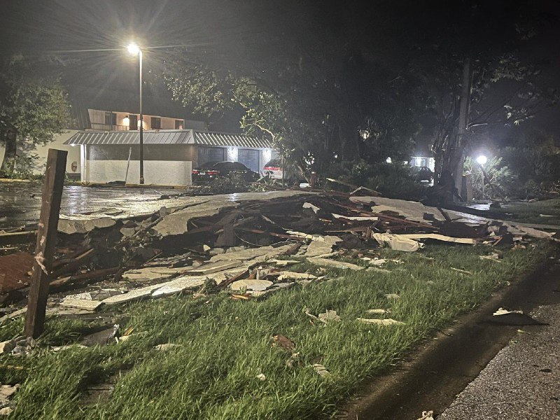 El huracán Milton azota Florida, causando …