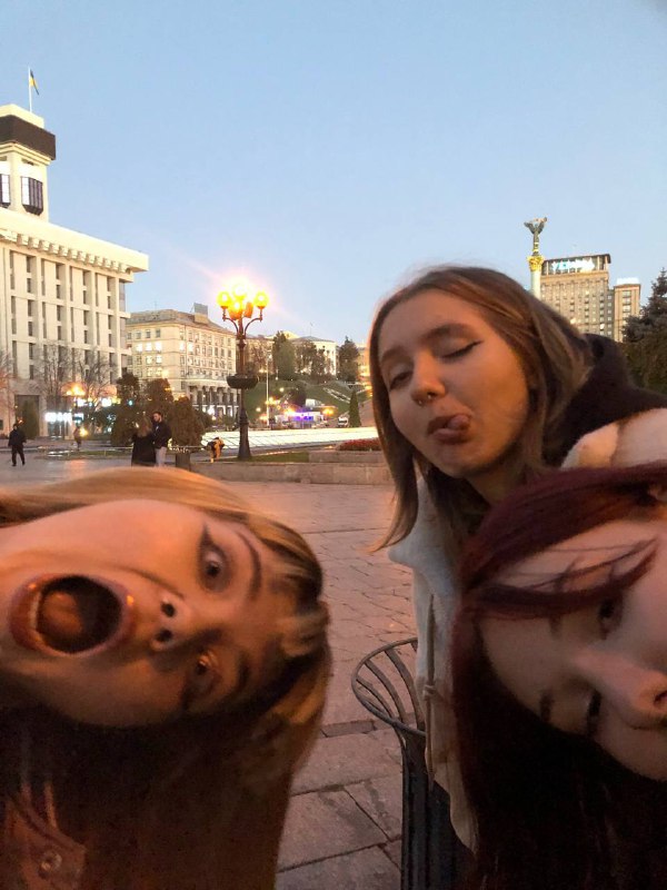 𝐅𝐎𝐑𝐀𝐍𝐃𝐀𝐄 𝐅𝐀𝐌𝐈𝐋𝐘