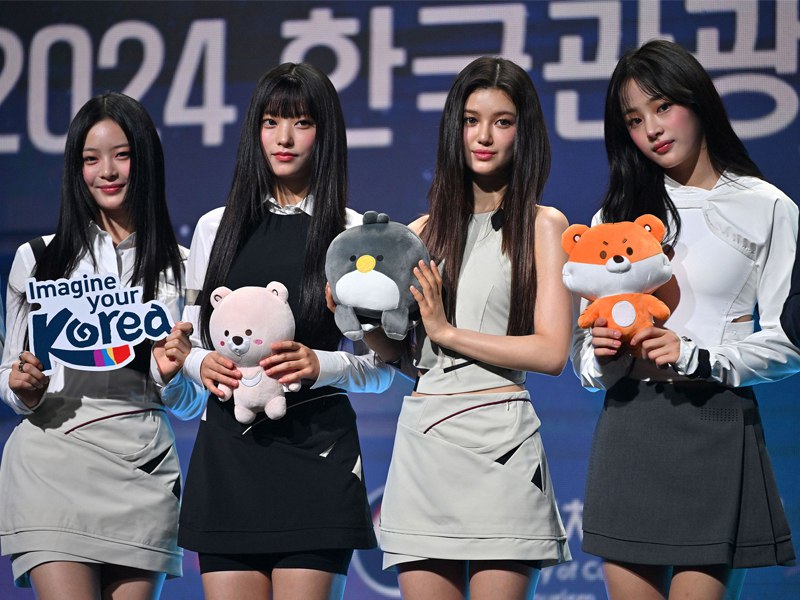 South Korea has appointed K-pop girl band NewJeans "honorary ambassadors" as part of a drive to promote tourism, joining a …