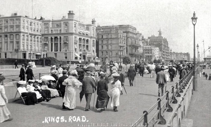 Postcard photograph of Kings Road promenade …