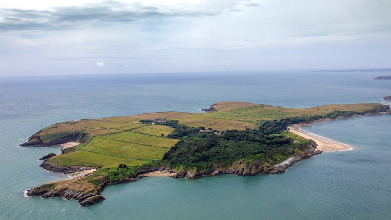 **Hölle für Kinder: "Pädophileninsel" Caldey**