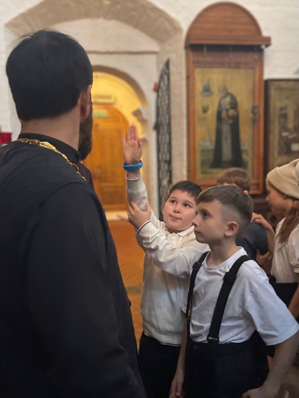 Храм Живоначальной Троицы в Троицком-Голенищеве