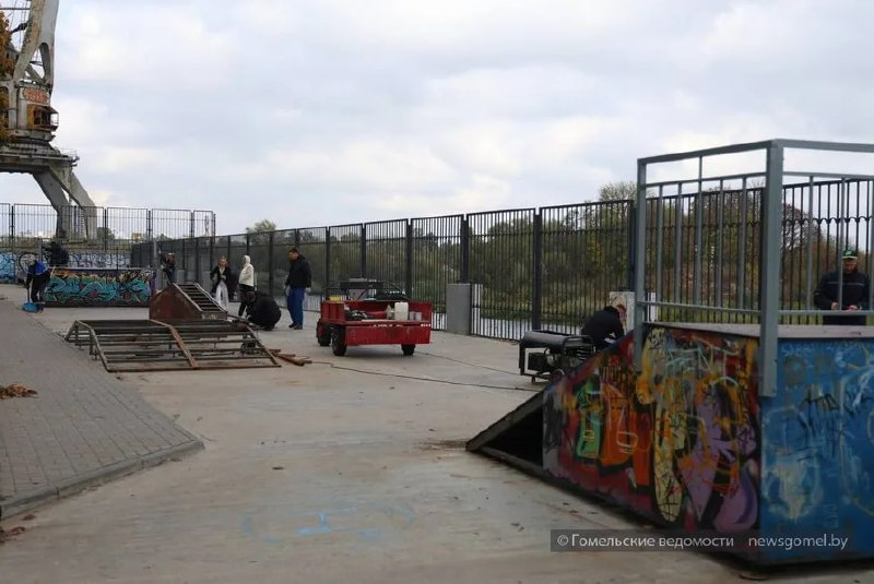 **В Гомеле реконструируют первую городскую скейт-площадку**