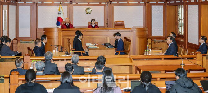 헌재 "尹탄핵심판 첫 변론기일 오는 14일 …