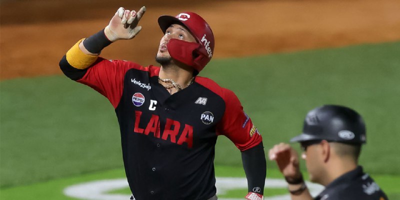 [Cardenales apaleó a Bravos y se …