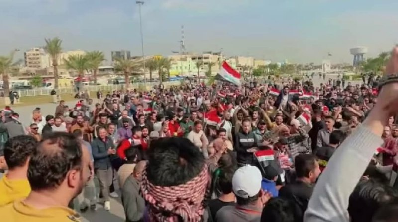 بالصور: تظاهرات واسعة في ساحة التحرير …