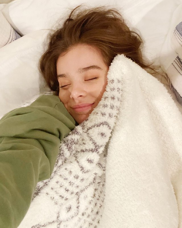 🌙 | Hailee Steinfeld