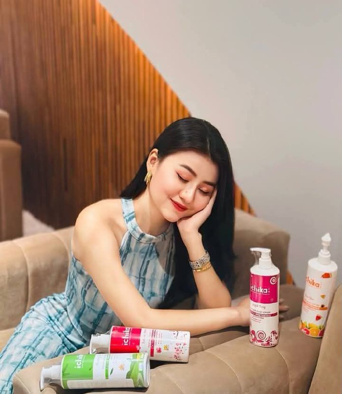 မျက်နှာပဲskincareနေတုန်းလား***❓***