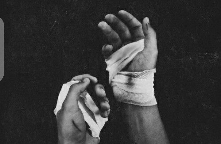 وَما كَانَت أفِعالُـهم إلَّا نارًا تكوِي …