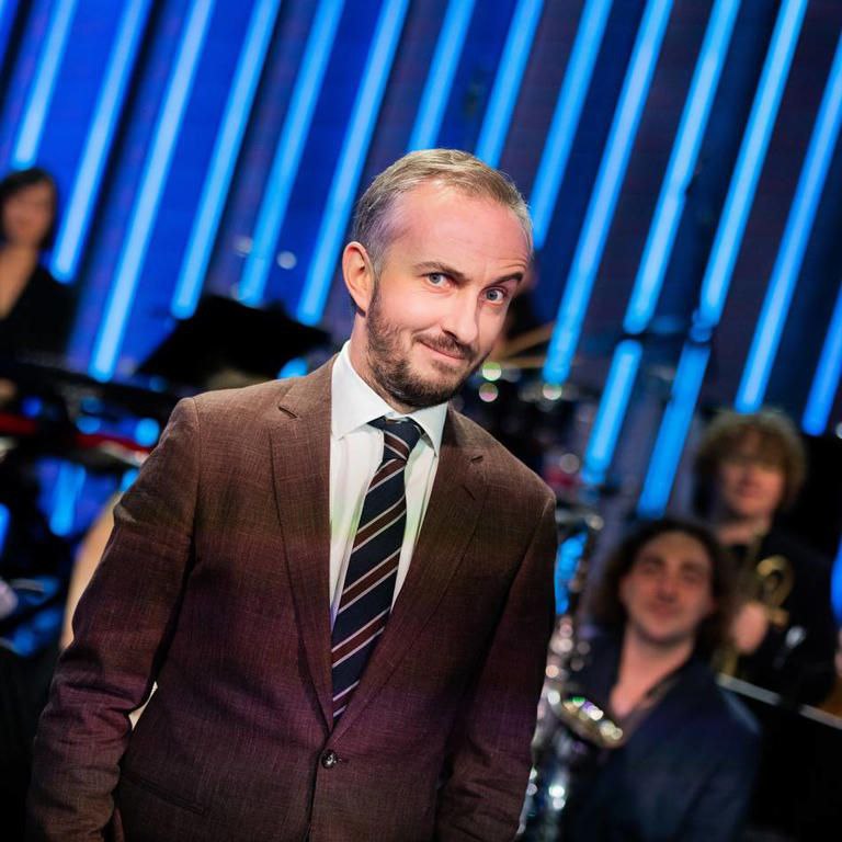 **Honig-Streit mit Jan Böhmermann geht in …