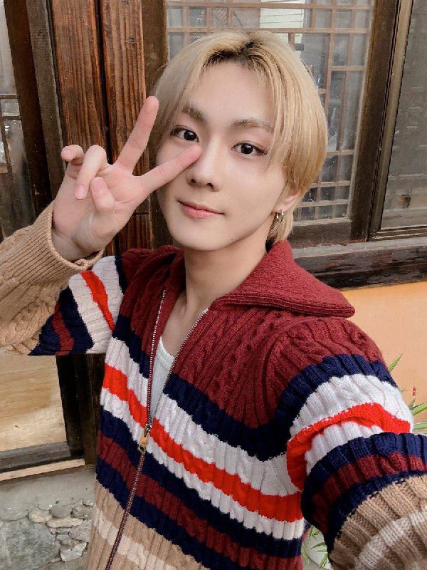 Heeseung’s PC Bang 💻✨