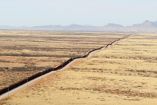 ***❗️*****Arizona: Volk stimmt für Antimigrationsgesetz**