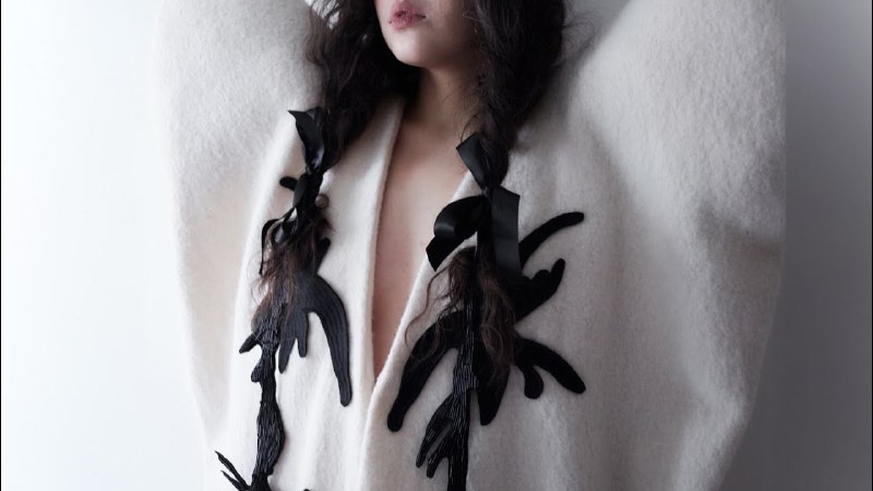[The Encounter in a Thorny Garden …