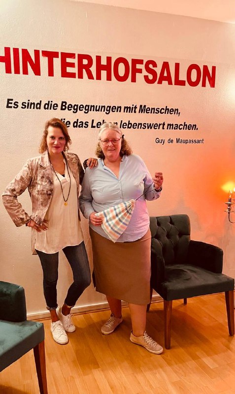 HINTERHOFSALON teilt mit und lädt ein …