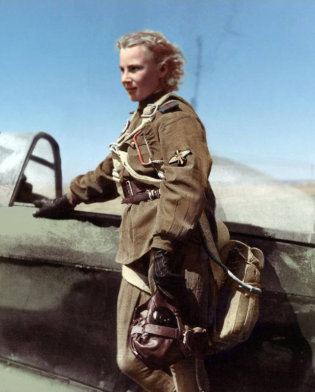 Russian fighter pilot Lydia Litvyak, WWII