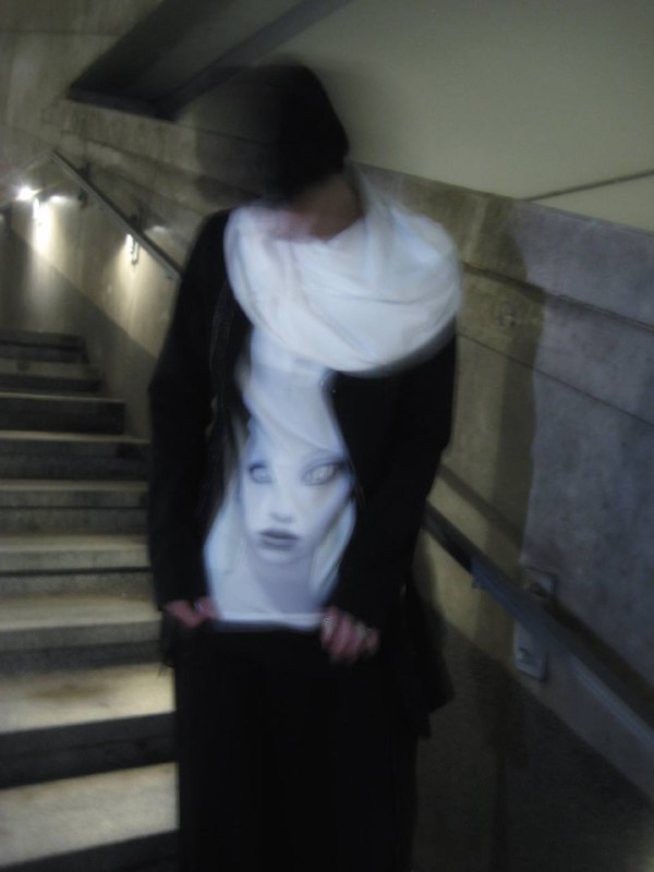 Hooded T-shirt *«Alien Kris»*Alien muse [エイリアン](https://t.me/httpswwdd0exe)