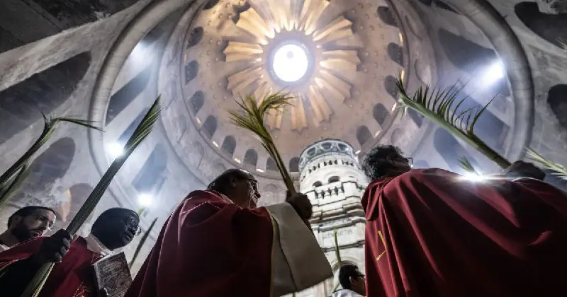 [Thousands of Faithful Celebrate Palm Sunday In Jerusalem Against A Backdrop Of War](https://www.huffpost.com/entry/palm-sunday-christian-jerusalem-backdrop-war-gaza_n_66008faae4b05975014377a9)