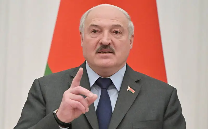 **Лукашенко Беларус урушга тайёрланаётганини айтди.**