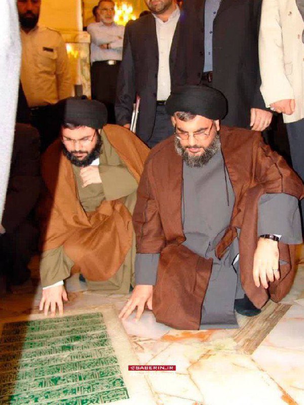 **“خيرُ الإخْوانِ مَن إذا فَقَدتَهُ