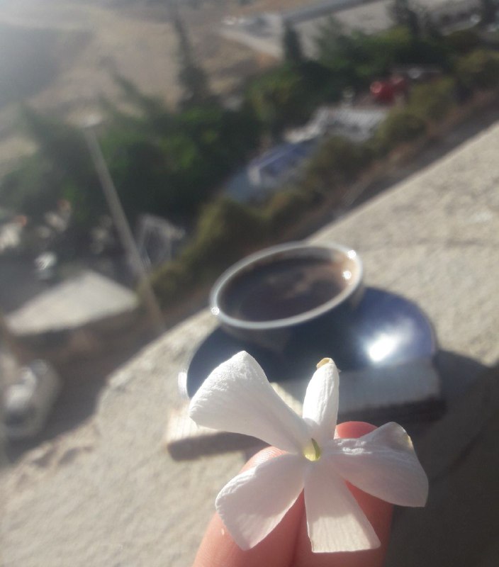 عَ ـآبّـرةّ