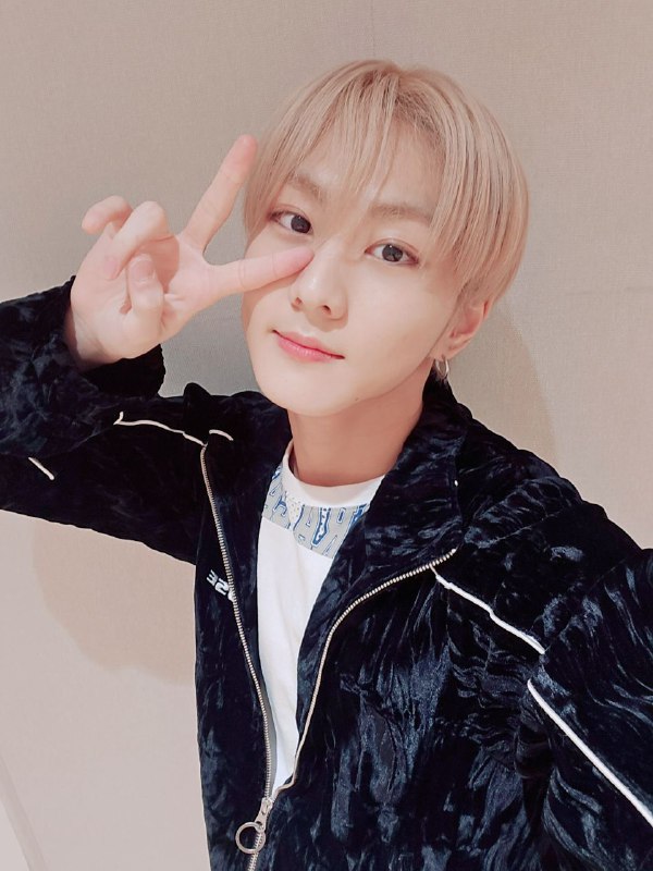 **[WV POST] 8/12/2024**[**#JUNGWON**](?q=%23JUNGWON)**: ***✌️***