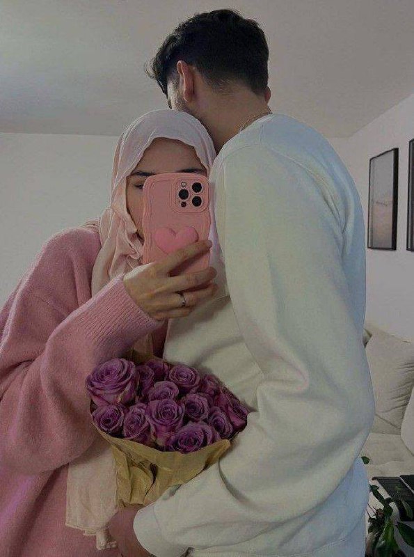 **حُبكَ يُداعبُ قلبي كما تُداعبُ اقدام …