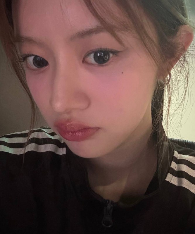 241111 | [#weverse](?q=%23weverse) [#minju](?q=%23minju) ˖ ࣪⭑