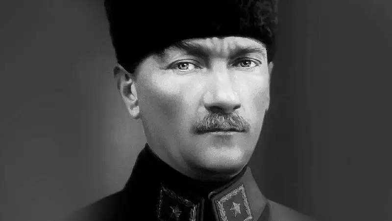 Dursun Özbek: “Atatürk tişörtleri ile ısınmamıza …