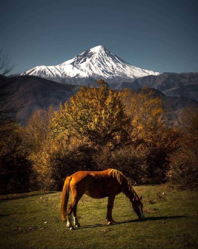 Damavənd dağı payız çağlarında