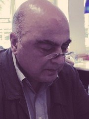داستان به این ترتیب است که …