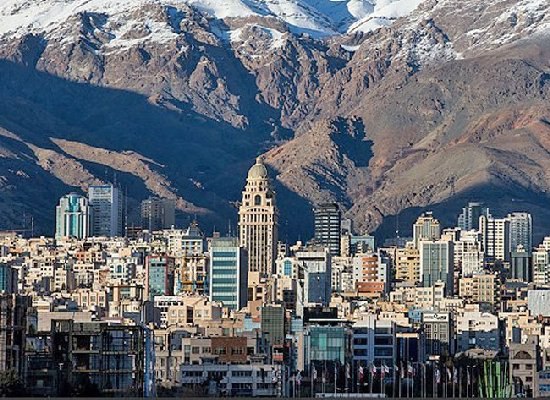 توئیت؛ چهره پرنفوذ کمپین ترامپ مهاجرین …