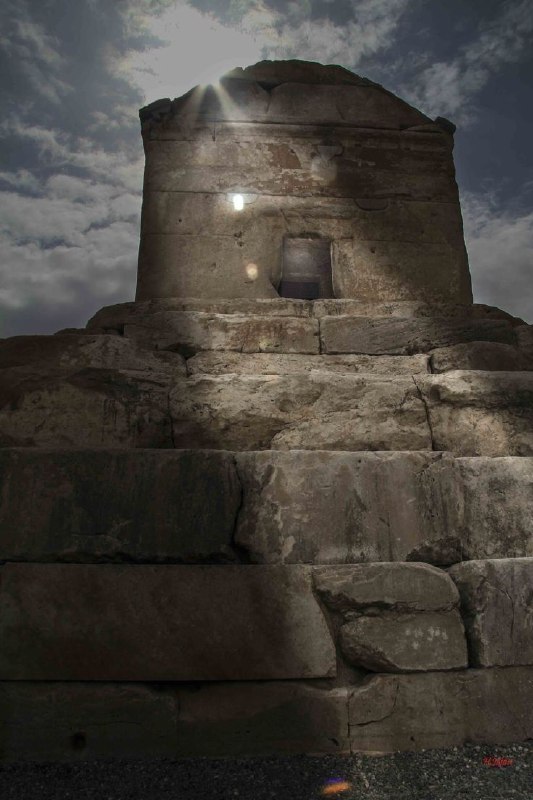 ***?***هفتم آبان روز بزرگداشت کوروش بزرگ …