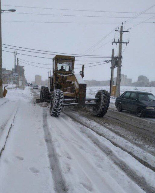 **برف‌روبی ۳۰۰ کیلومتر از محورهای آذربایجان …