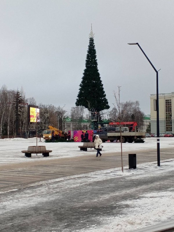 Открытие новогодней елки на Центральной площади …