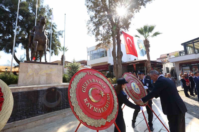 Güzelbahçe Atatürk Mahallesi Cumhuriyet Meydanı’nda Atatürk’ün …