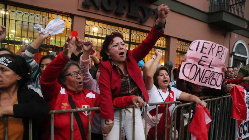 [PDF] Perú: obreros y campesinos se levantan contra el golpe a Castillo