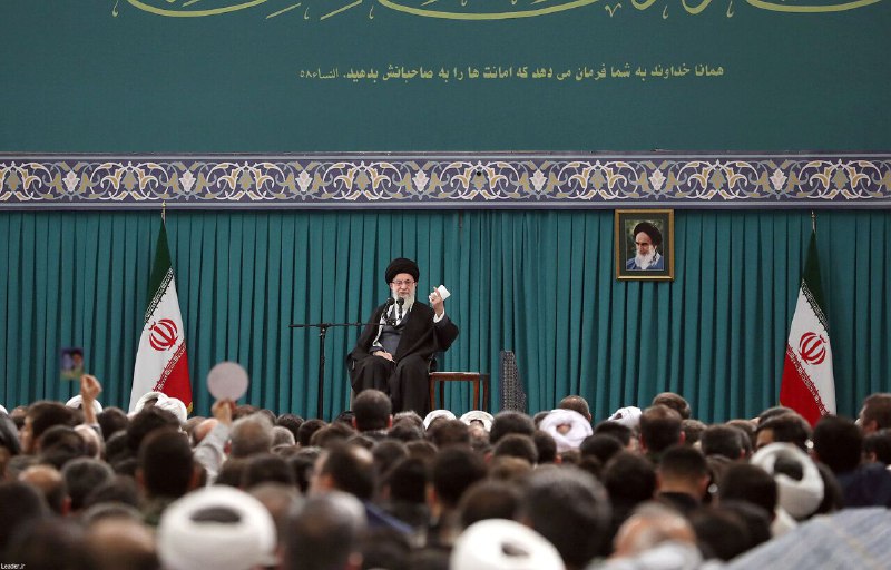 ***🔰***رهبر انقلاب: صاحبان دستگاه‌های تبلیغاتی،‌ صاحبان …