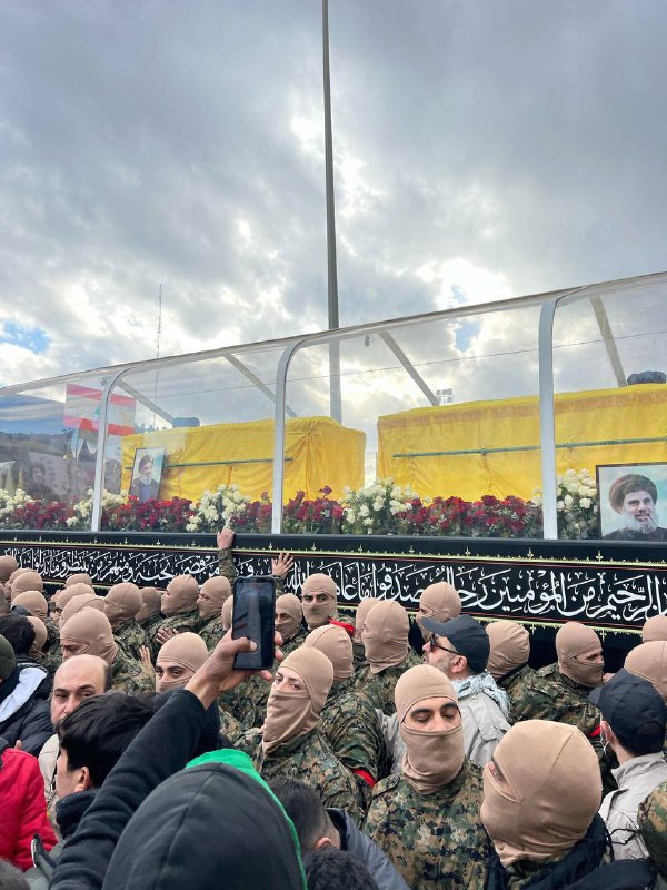 تشرفت بأن اكون بالقرب من السادة …