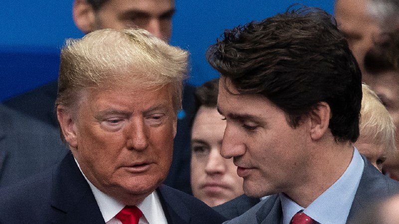 WHOA! Photo Trump, Canadian PM Trudeau …