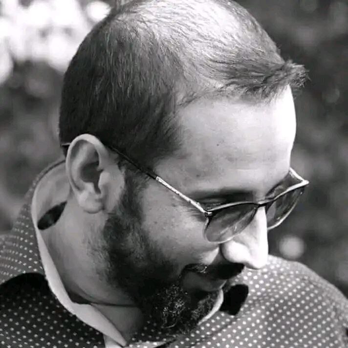 چنان که بال و پری را …