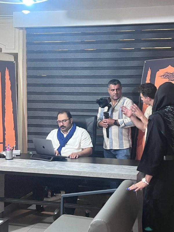 هر چی فکر می‌کنم باز هم …