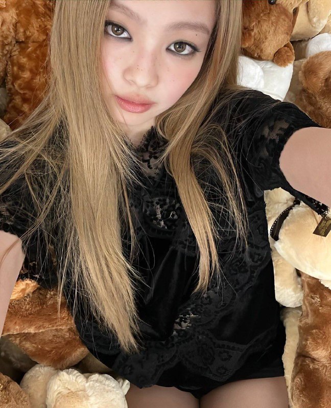 @Jennie
