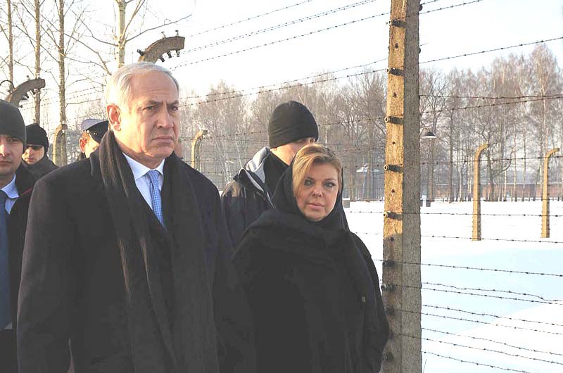 **Polish Newspaper: Fearing Arrest Netanyahu to …