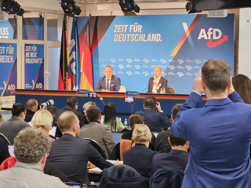 Pressekonferenz zur Kanzlerkandidatur