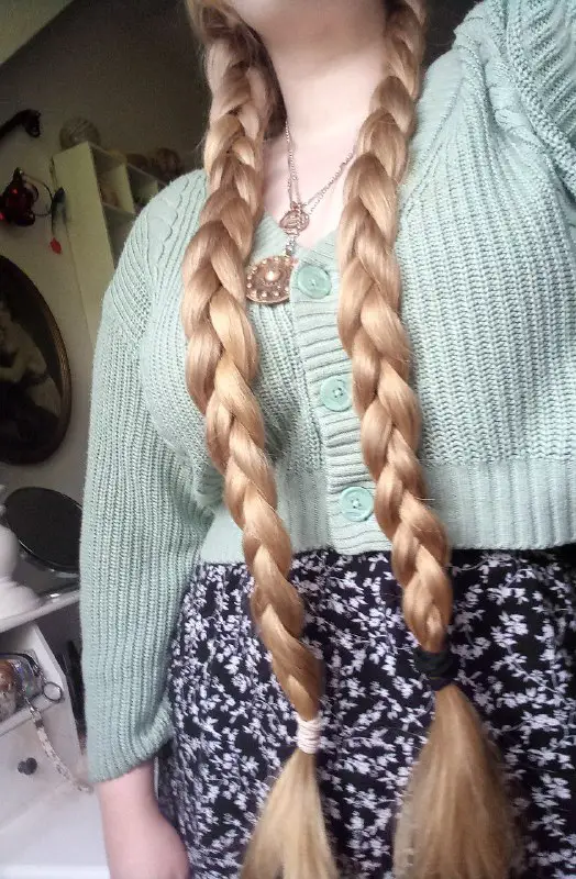 Braids + Kindergarden teacher fit