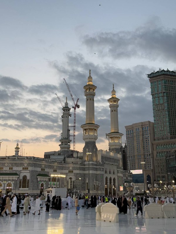 سَــمّــاويِ 🌙 .