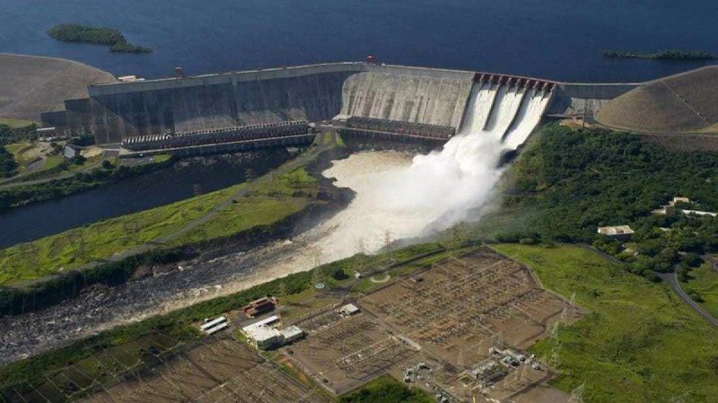 Artículo pertinente a esta hora: **Por qué es tan fácil sabotear "nuestro" sistema eléctrico**