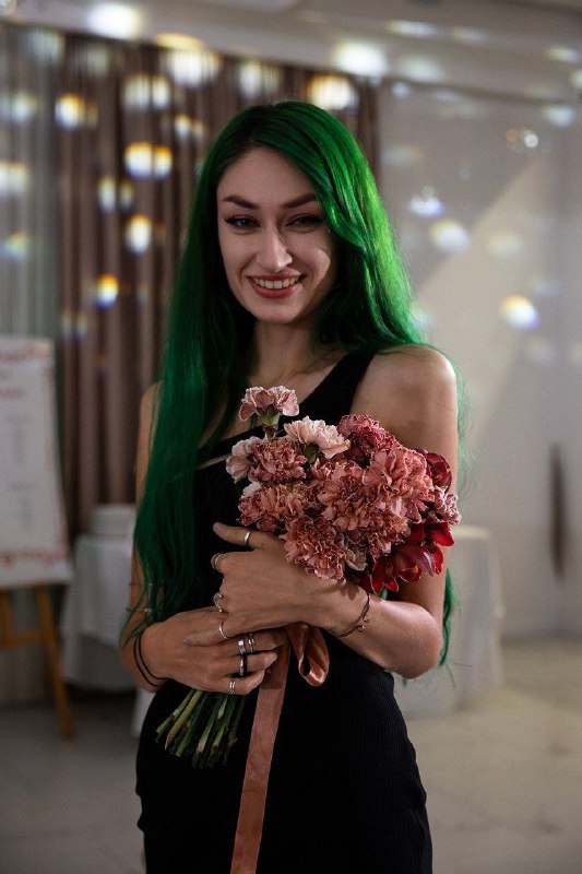 Юленькаdaily💓💚🖤