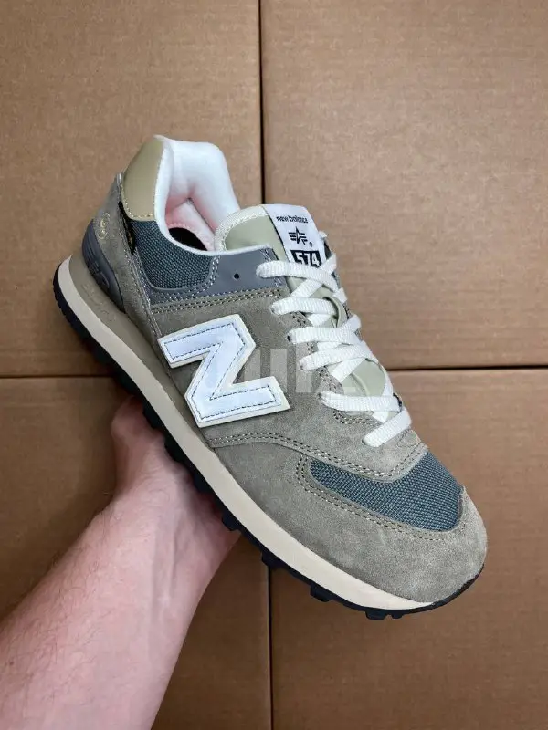 **New Balance 574 x Alpha Industries …