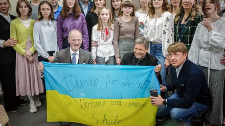 **Hessen: 17 Schulen bieten Ukrainisch als …